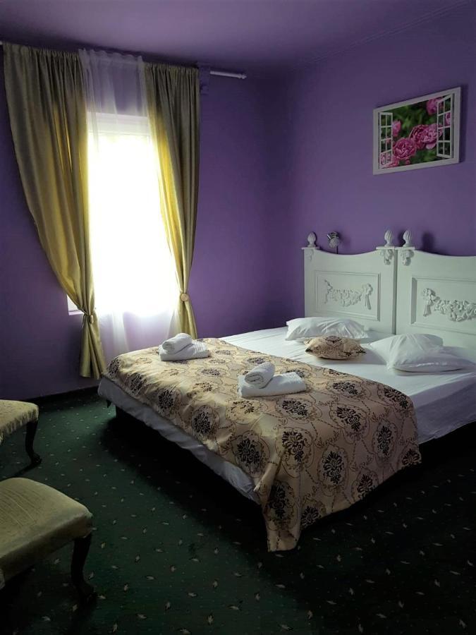 Hotel Darosy Arad Eksteriør billede